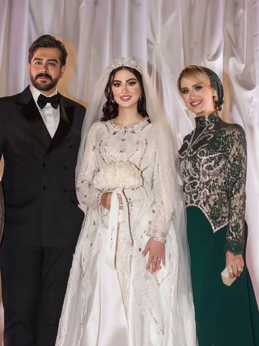 بازیگران در عروسی مریم مومن 