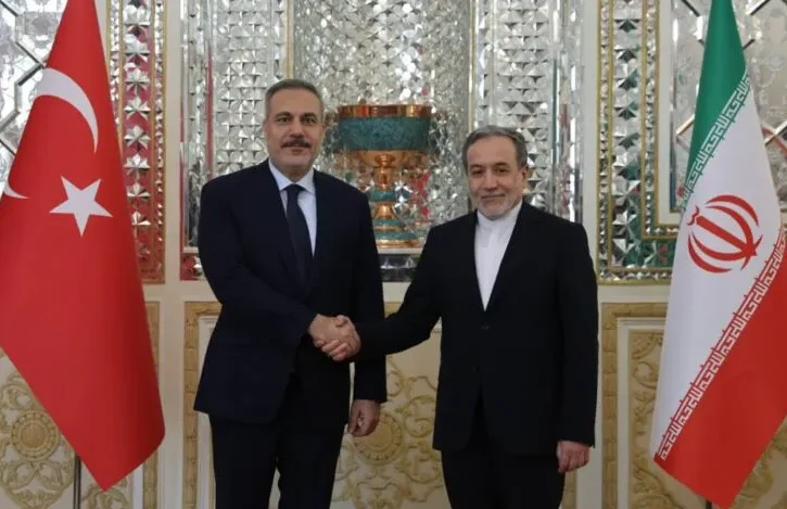دیدار وزرای خارجی ایران و ترکیه / عکس