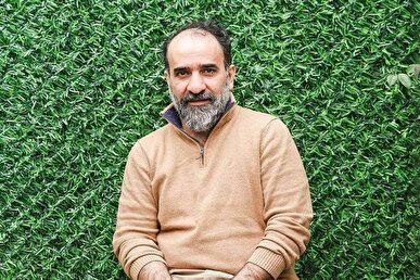 آخرین وضعیت رضا امیرخانی پس از سانحه پاراگلایدر در بیمارستان+فیلم