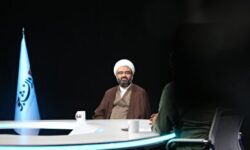 کرمی: حتی در حکومتهای لیبرال هم برای پوشش قاعده دارند و محیط علم را مقدس قلمداد میکنند/سختگیریهایی که برای حجاب و پوشش در هاروارد و اروپا هست در دانشگاههای ما نیست + فیلم