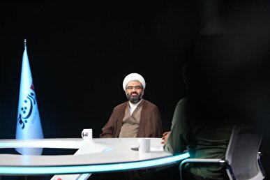 کرمی: حتی در حکومت‌های لیبرال هم برای پوشش قاعده دارند و محیط علم را مقدس قلمداد می‌کنند/سخت‌گیری‌هایی که برای حجاب و پوشش در هاروارد و اروپا هست در دانشگاه‌های ما نیست + فیلم