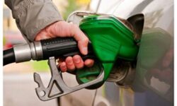 پنج گروهی که باید بنزین ۵۰۰۰ تومانی بزنند