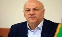 تصمیم‌گیری درباره آلودگی هوا بر اساس میانگین ۲۴ ساعته است / توصیه‌های وزارت بهداشت برای دانش‌آموزان و دلیل عدم تعطیلی مدارس