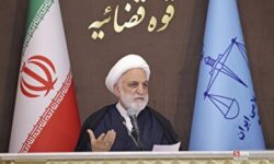 انتقاد رئیس قوه قضائیه از جمع آوری اطلاعات از افراد برخلاف موازین شرعی و قانونی