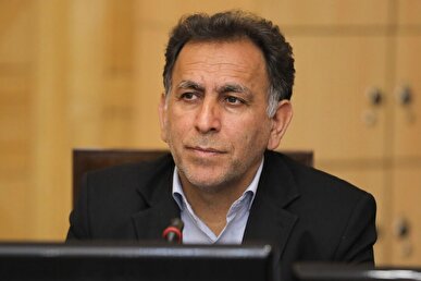 نماینده خرمآباد: سفره انقلاب متعلق به کل ملت ایران است نه عدهای ویژهخوار که از دولتی به دولت دیگر منتقل میشوند/ بساط ویژهخواری را جمع کنید + فیلم