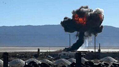 انفجار شدید در پی سقوط جنگنده اف-۱۶ آمریکا + فیلم