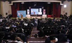 حضور وزیر علوم پای سخنان دانشجویان تبریزی + تصاویر