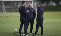 کادر فنی تیم ملی تماشاگر شهرآورد 106