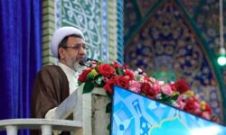 امام جمعه کرمان: دانشجویان ۱۶ آذر در مقابل استکبار و استعمار آمریکا ایستادند