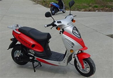 موتورسیکلتهای برقی نیازمند گواهینامه هستند