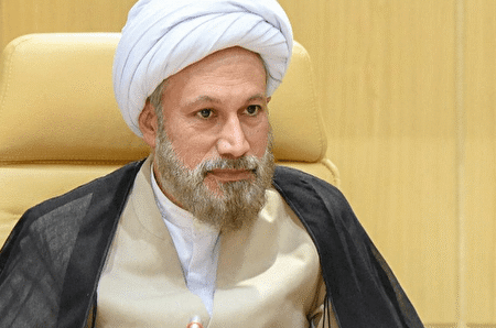 امام جمعه شیراز: جمهوری اسلامی ایران در جنگ تمدنی است