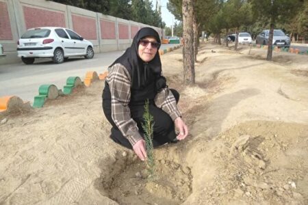 پویش «نهالکاری به مناسبت روز مادر» در سمنان