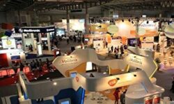 تجهیز بیش از ۷۰۰ مرکز آزمایشگاهی کشور با یارانه ۸۰۰ میلیارد تومانی نمایشگاه ایرانساخت