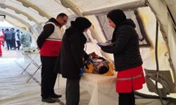 انتقاد استاندار خراسان شمالی از مدیران: نقاط ضعف و کاستیها را بیان کنید