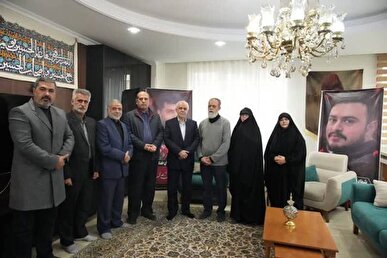 اوحدی: شهدا حتی در عالم معنا نسبت به خانواده خود دغدغه دارند/ خانواده شهدا بهترین معلمان راه هدایت و صداقت هستند