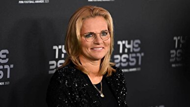 سارینا ویگمن برای پنجمین بار بهترین سرمربی زن سال فیفا شد + فیلم