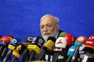 لاریجانی: نباید بگذاریم دشمن تصویر درست ما از وضعیت را عوض کند/ ترامپ خیلی احمق است؛ او وضعیت را نفهمیده است + فیلم