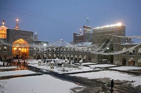 بارش ۱۰ سانتیمتر برف در مشهد