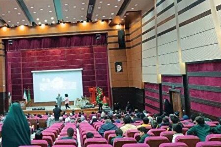 برگزاری جشن یلدا برای کودکان مبتلا به بیماری‌های صعب‌العلاج در مشهد