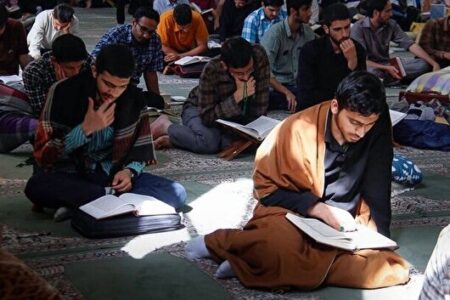 برگزاری مراسم اعتکاف در ۵۰۰ مسجد استان کرمان