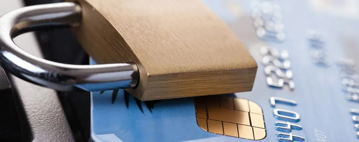 مسدود کردن کارت بانکی