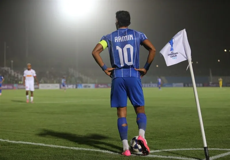 اخراج دوبازیکن استقلال در آستانه بازی لیگ قهرمانان آسیا