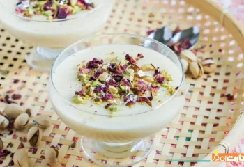 طرز تهیه فرنی؛ دسری نرم و لطیف برای سفره افطار