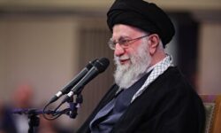 فیلم کامل بیانات رهبر انقلاب در دیدار با هزاران نفر از خانواده‌های شهدای اقتدار و خجسته سالروز میلاد امیرالمومنین (ع)