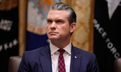 ادعای وزیر جنگ آمریکا: ترامپ شروط اداره ونزوئلا را تعیین می‌کند