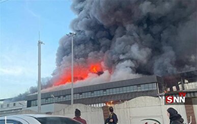 حریق کارخانه لبنیات آمل مهار شد/ استقرار ۲۳ تیم امدادی هلالاحمر در محل حادثه