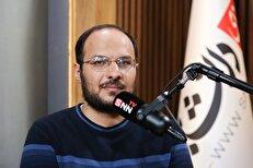 مستاجران: جنبش دانشجویی منفعل‌تر نشده بلکه مدل جریان‌سازی تغییر کرده است /  دانشجویان وقتی دیدند مطالبات و شعارهای درون دانشگاه اقتصادی نبود با آن همراهی نکردند + فیلم