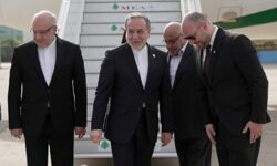 جزئیات برنامه سفر وزیر امورخارجه کشورمان به لبنان / دیدارهای هیئت ایرانی با مقامات لبنان در سطح دیپلماتیک برگزار خواهد شد + فیلم