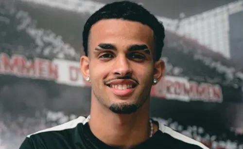 یک مهاجم اروپایی در راه پرسپولیس! + جزئیات