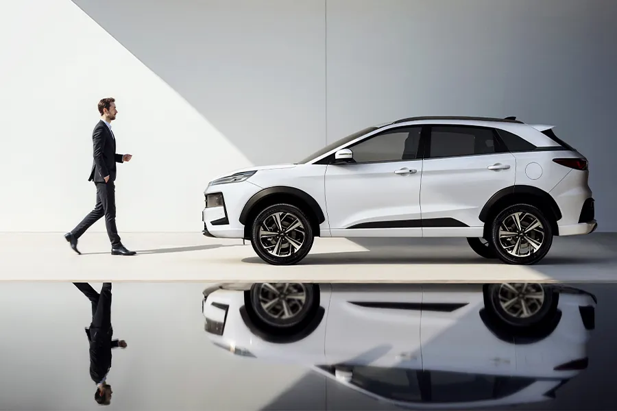 تیزر رونمایی و معرفی خودروی KMC SR6 کرمان موتور