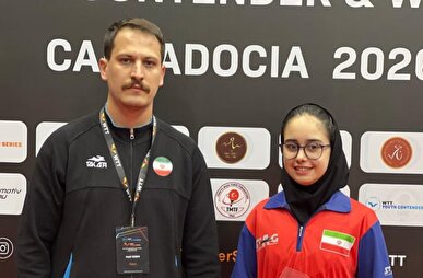 نقره تنیس روی‌میز کانتندر جوانان کاپادوکیا بر گردن دختر نوجوان ایرانی